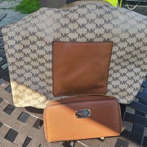 Used Michael Kors bag and wallet brown/tan